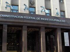 Ya rigen retenciones a la exportación de servicios: recaudación vs. negocio