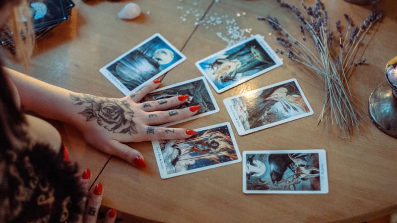 El tarot puede ser interpretado por Chat GPT.