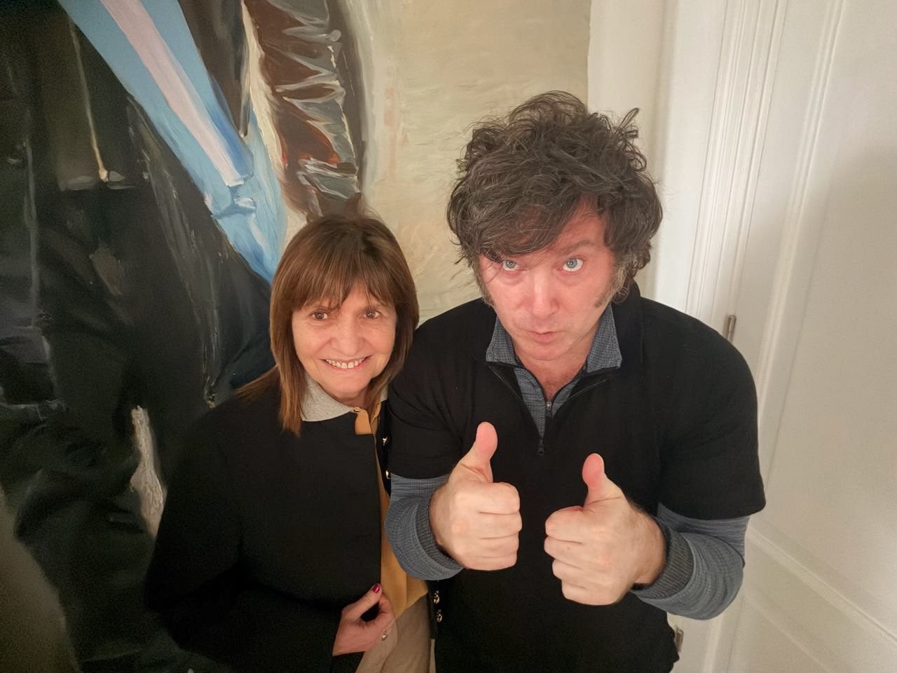 Economía, reforma previsional y sin pliegos sobre la mesa: cómo fue el cara a cara entre Milei y Bullrich Economía, reforma previsional y sin pliegos sobre la mesa: cómo fue el cara a cara entre Milei y Bullrich