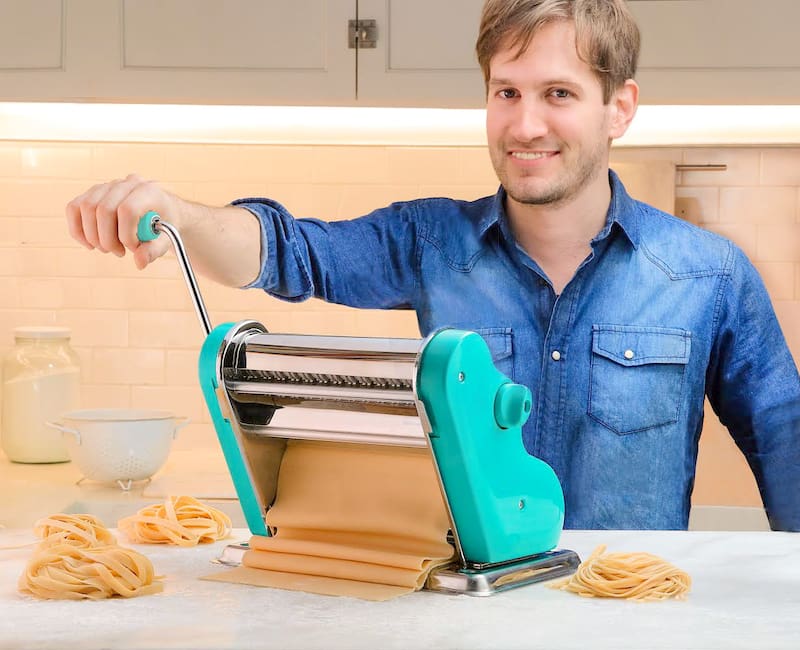 Jonathan Romero, bisnieto del fundador y actual presidente de Pastalinda