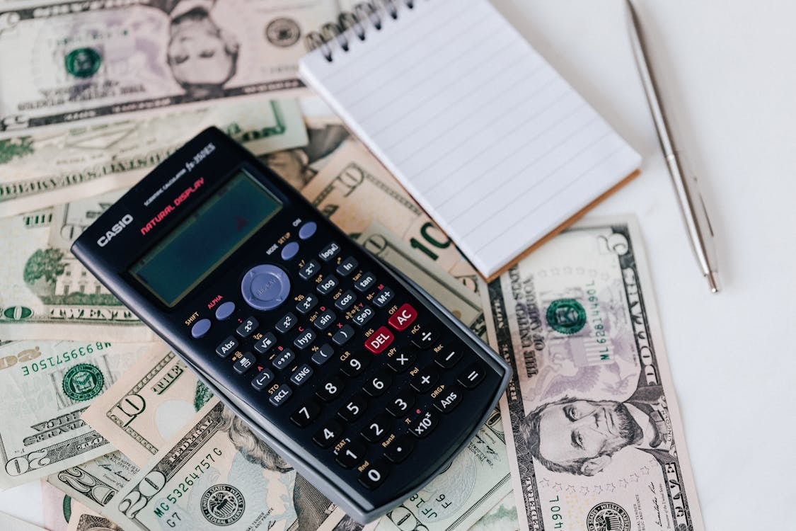Dólar blue: cómo cerró su cotización HOY viernes 8 de mayo