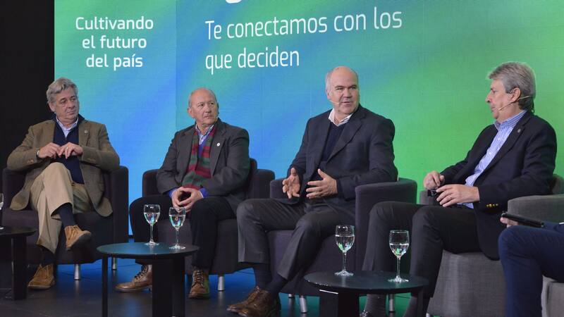 Referentes del campo discutieron la situación actual del sector