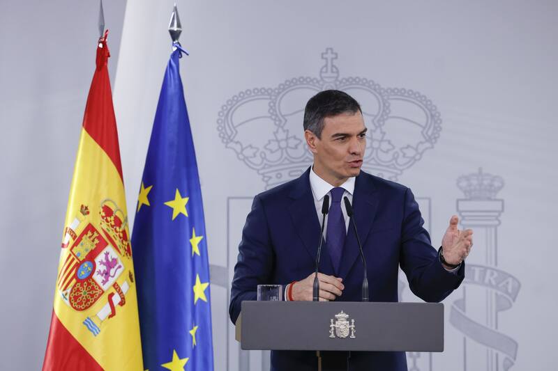 Según Tellado, Sánchez "improvisa a golpe de chantaje de los distintos socios que le han hecho presidente del Gobierno". (Fuente: EFE)