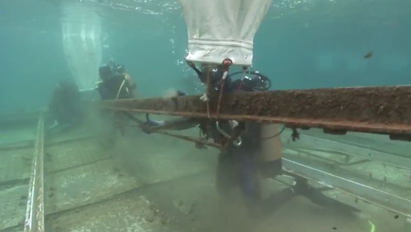 Rescate del barco fenicio de 2.600 años. Fuente: Captura video ARQUA.