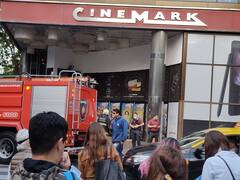 Se derrumbó el techo de un cine en Palermo