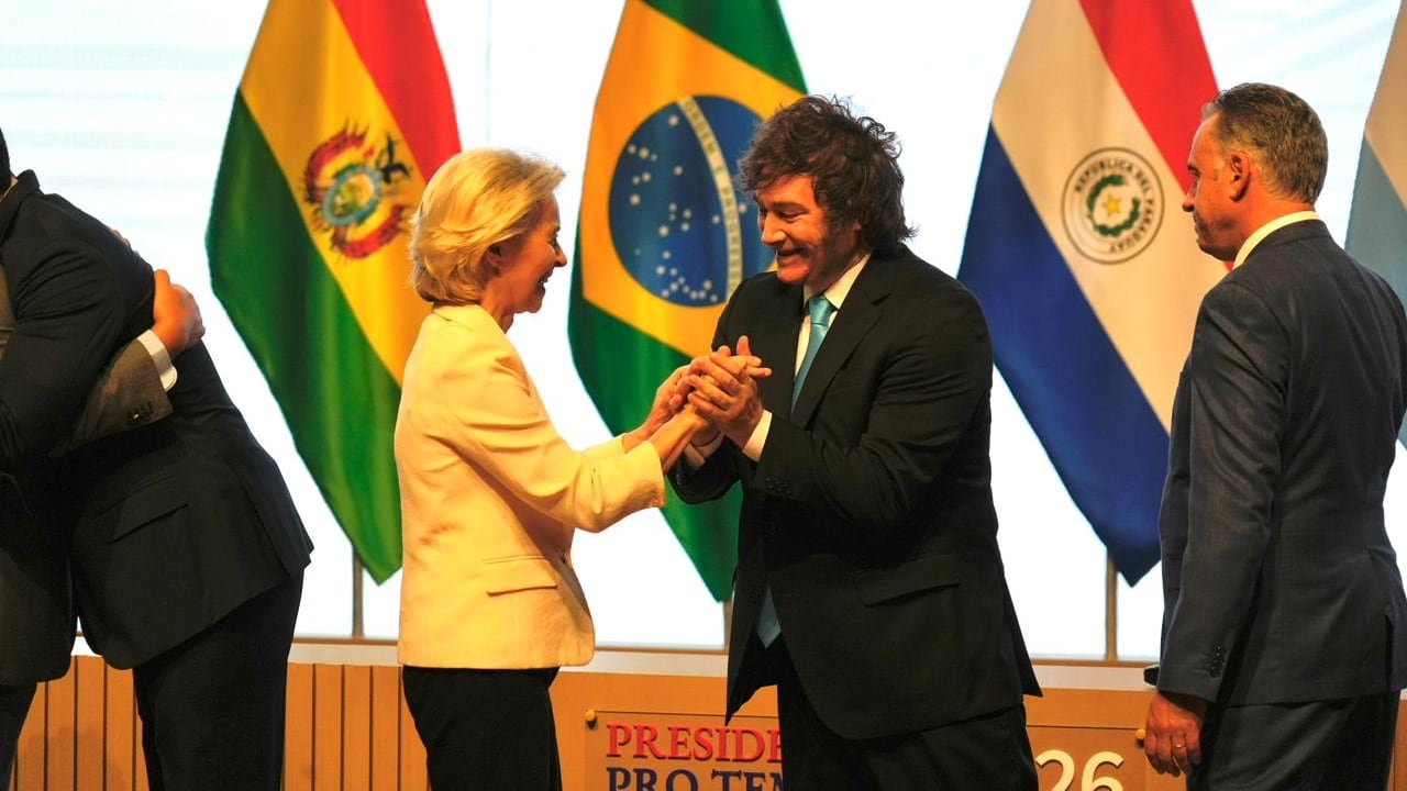 Cómo el acuerdo Mercosur-UE le puso límites a Milei: clima, inversiones y el futuro de Vaca Muerta