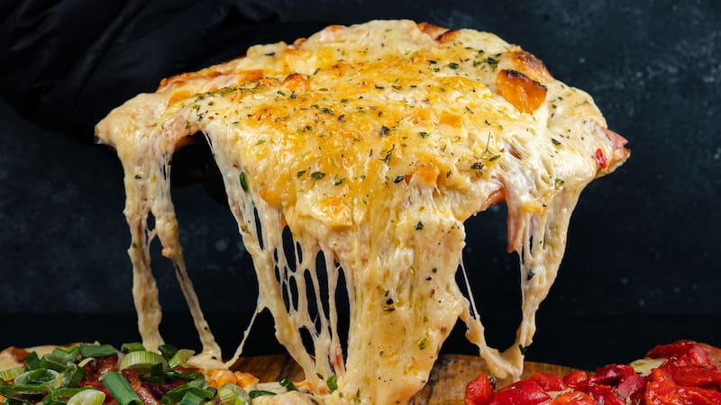 La Mezzetta es reconocida como la mejor pizzería de CABA, especialmente por su deliciosa fugazzeta rellena. (Foto: Shutterstock)