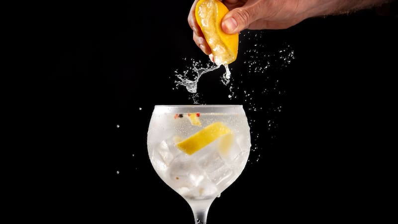 Descubrí el lugar que está revolucionando la coctelería porteña con su propuesta de tragos creativos.