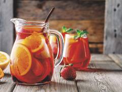 Ponche y sangría: así son los cócteles vintage que están de moda este verano