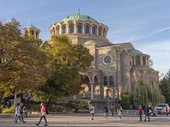 Ni España ni Italia: el país más barato de Europa para emigrar en 2025