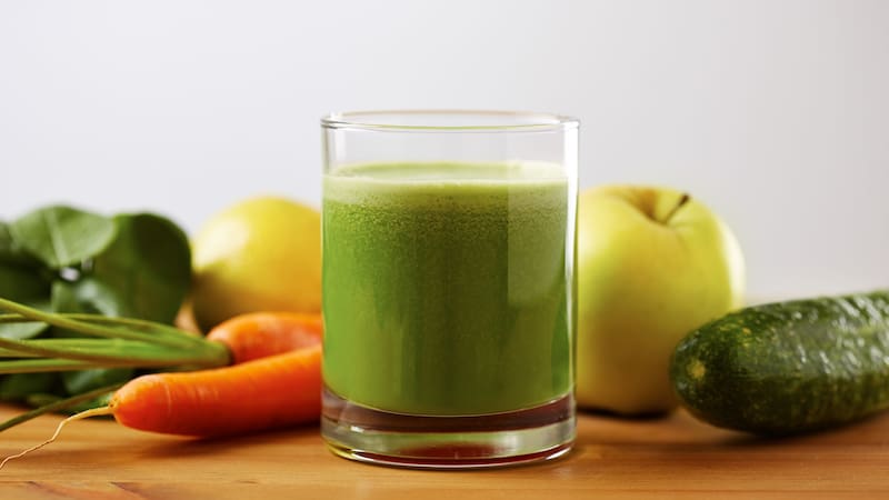 El batido "mágico" que te ayuda a bajar de peso y mejora la salud del corazón.