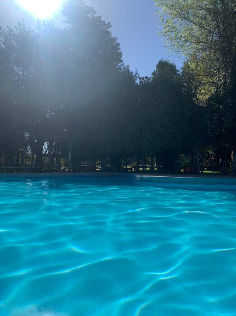 El balneario La Cascada se encuentra en Santa María del Río del Estado de San Luis Potosí y cuenta con albercas de aguas termales con propiedades curativas. Foto: Facebook balneario La Cascada SLP