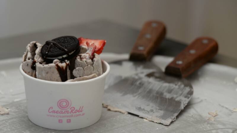 Cream Roll fabrica en la Argentina helados tailandeses.