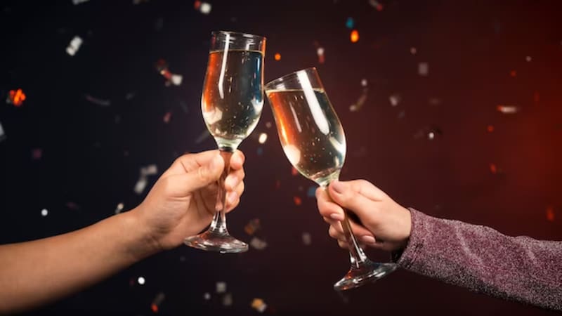 Descubrí por qué chocamos las copas cuando brindamos.