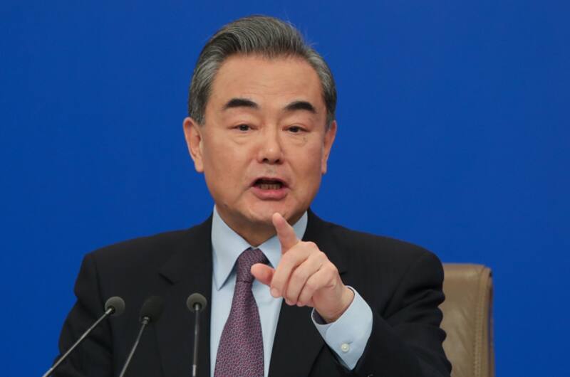 Wang Yi, predecesor de Qin Gang, lo reemplazó al frente de la Cancillería china.