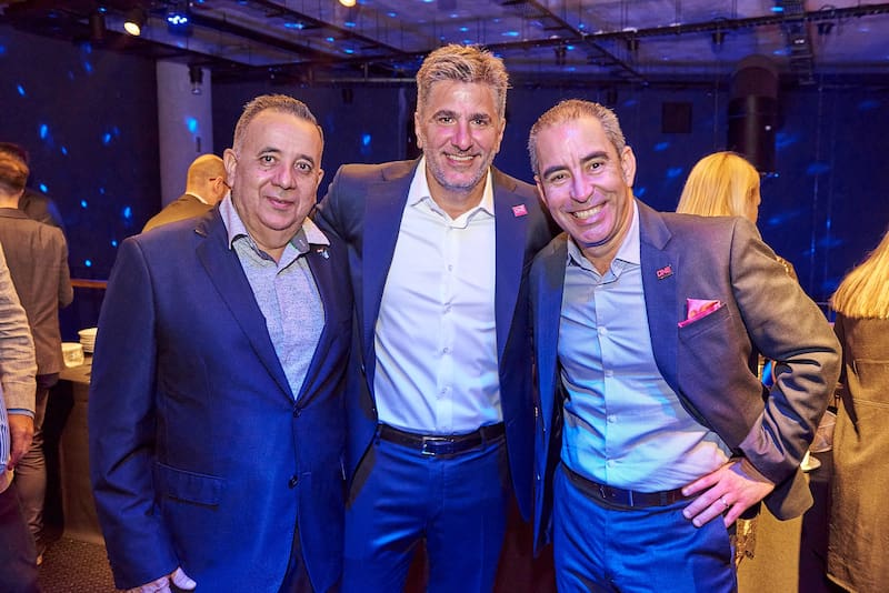 Einar Domínguez (Gerente General de TFP y Transmar Asunción), Fernando Maggi y Gilberto Santos (Director ONE Latin America).