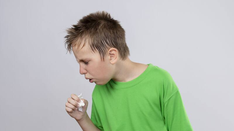 Los síntomas que presenta son muy molestos, sobre todo en pequeños que pueden correr riesgos.