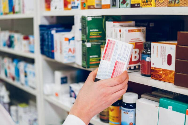 Los medicamentos de venta libre podrán exhibirse en las góndolas. (Foto: iStock).