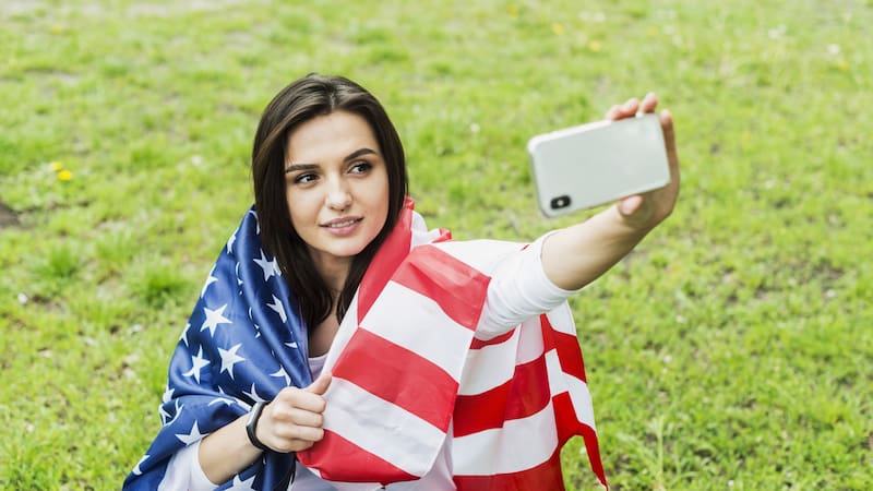 Las universidades de este país valoran tanto los logros académicos como el compromiso extracurricular de los estudiantes