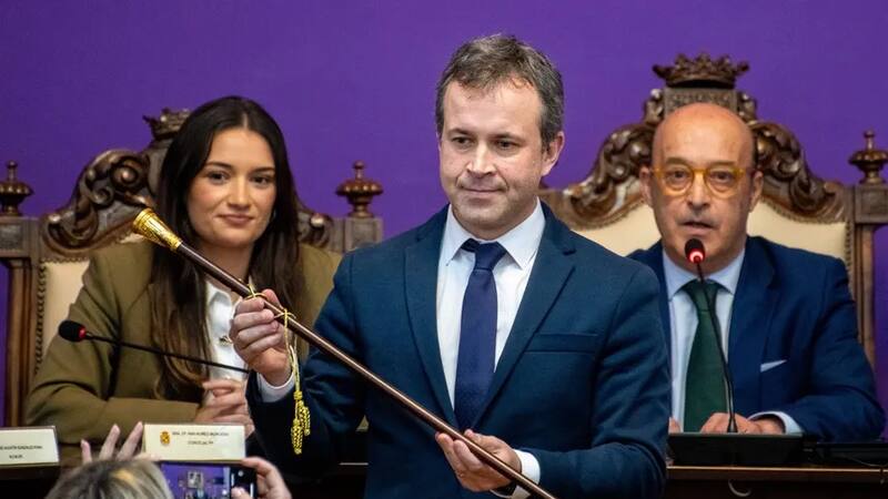 El PSOE recupera la alcaldía de Jaén gracias a una polémica moción de censura contra el PP.