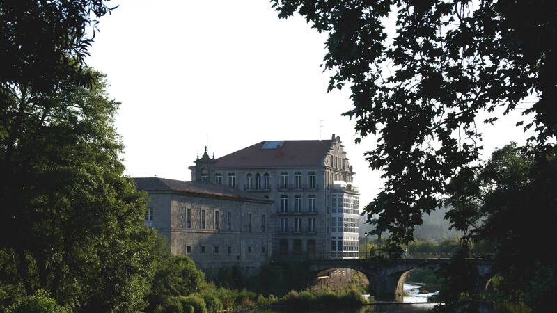 Las experiencias combinadas (termal y gastronomía) atraen a un público diverso.