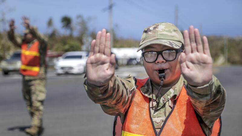 Los soldados de la Guardia Nacional podrán facilitar la deportación de migrantes.