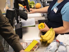 Menos compras y más endeudamiento: el cambio de hábito de los argentinos en el supermercado
