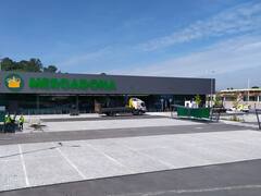 El agua mágica de Mercadona que cuesta solo 2 euros y es todo un éxito para hacer un peinado 'clean look'