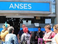 La peor noticia de ANSES: este grupo cobrará menos en agosto 2024, ¿a quiénes afecta?