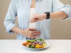 No es hambre: esto es lo que pasa realmente en tu cuerpo cuando “te suenen las tripas”