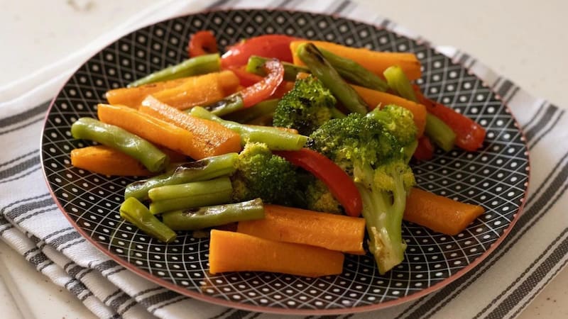 Recomiendan primero ingerir las frutas y verduras. (Foto: Unplash)