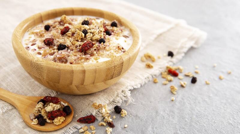 La avena tiene un menor contenido de hidratos de carbono y un mayor aporte de grasas saludables (Fuente: Freepik)