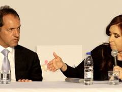 Gobierno admite disputas pero niega deseos de que Scioli renuncie