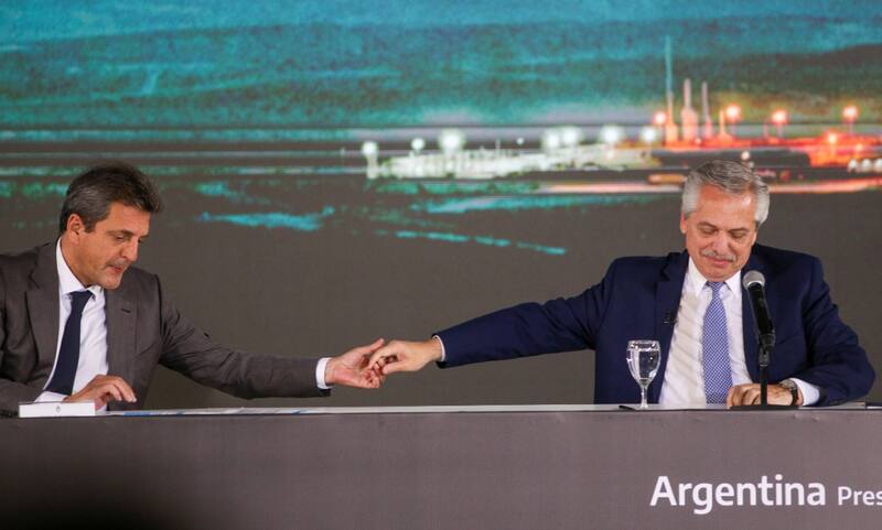 El ministro de Economía Sergio Massa junto al presidente Alberto Fernández