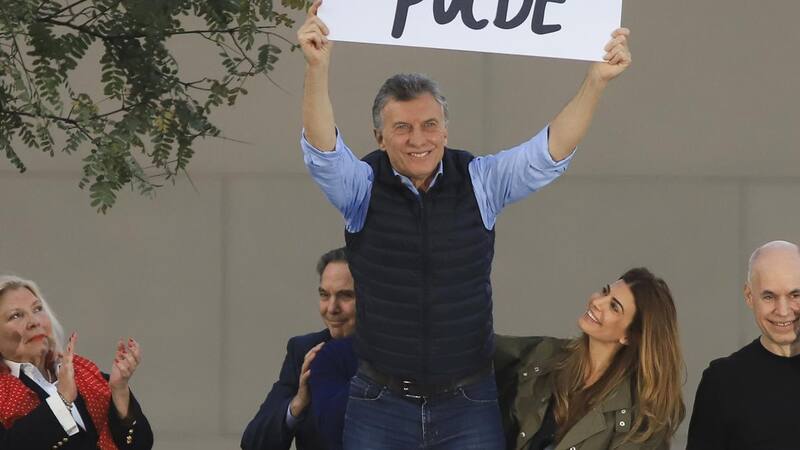 Mauricio Macri se defiende tras las constantes críticas por el multimillonario préstamo con el FMI que tomó en su gobierno.