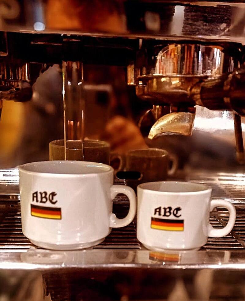 Las tazas con la bandera alemana, un clásico del ABC