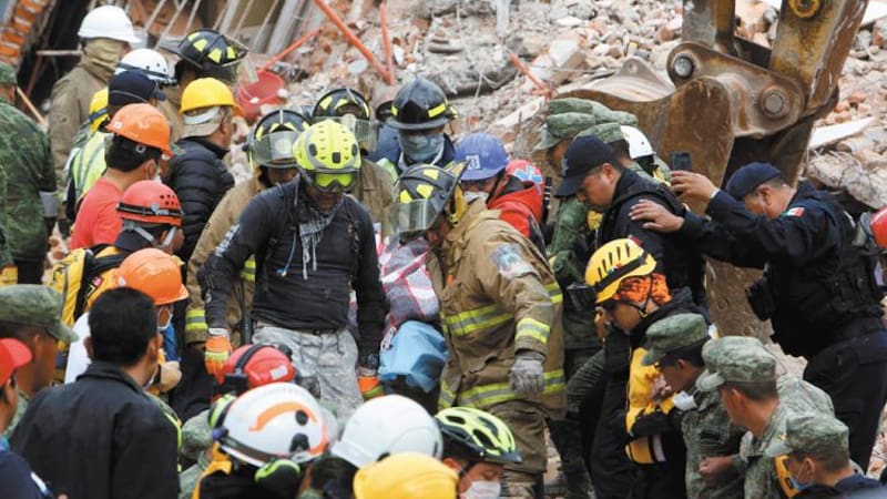 Muchos no pueden regresar a sus hogares por temor a derrumbes