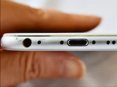 Qué son y para qué sirven los orificios del celular justo al lado del cargador