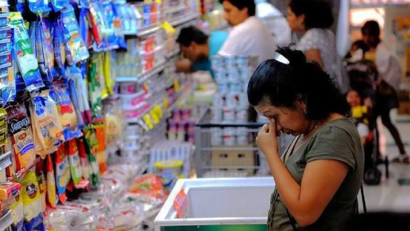 La inflación corre aproximadamente al 80% anual y parece que deberemos sobrevivirla y hasta adaptarnos a ella.