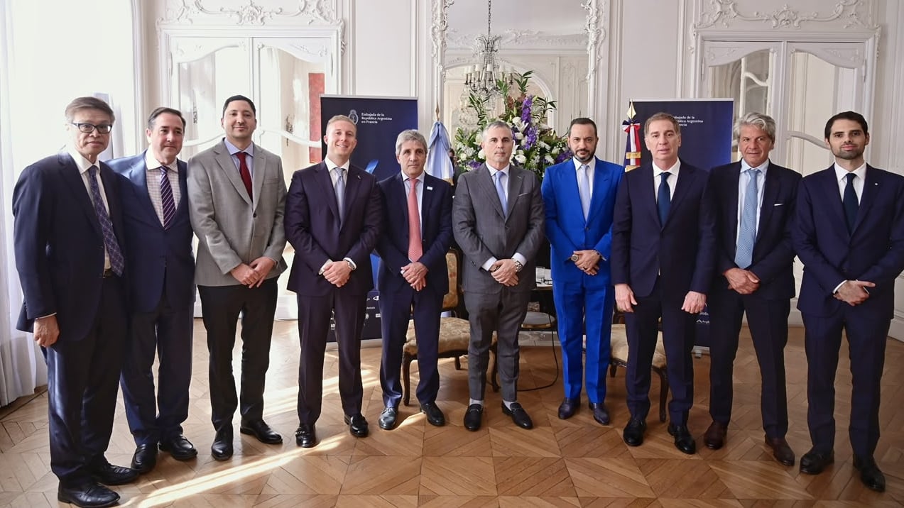 Amor en París: tras 4 meses, Milei y gobernadores definen la fiesta de casamiento para el 2027 Amor en París: tras 4 meses, Milei y gobernadores definen la fiesta de casamiento para el 2027