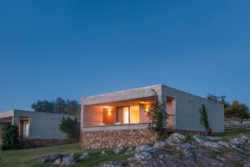 El estudio propuso entonces un asentamiento disperso de las unidades que componen al complejo.