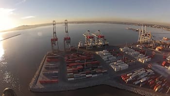 Katoen Natie amenaza con un juicio al Estado si se aprueba nueva terminal en el puerto de Montevideo