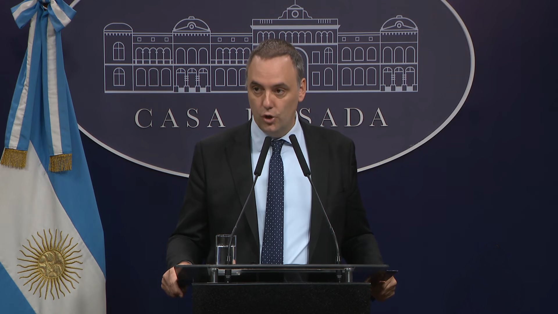Cómo leer la declaración jurada de Adorni: qué datos mirar más allá del patrimonio