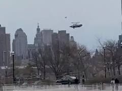 VIDEO | El terrible momento en el que se desploma un helicóptero con 4 españoles, incluido el CEO de Siemens