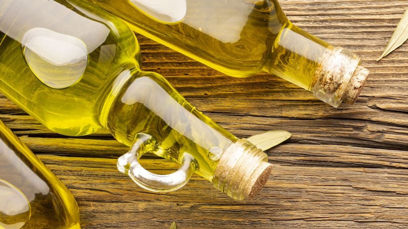 Profeco recomienda el aceite de uva por su calidad y beneficios para la salud equiparables al aceite de oliva.