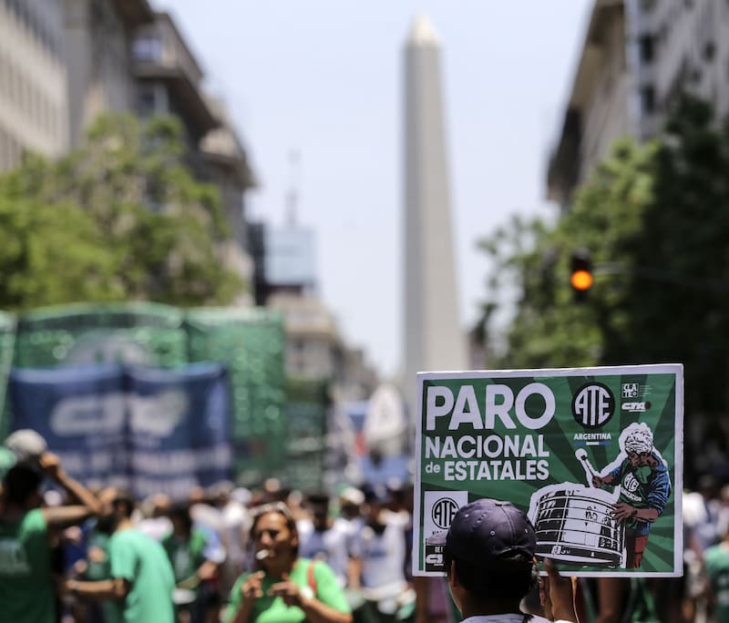 Catamarca otorgó un bono de $ 90.000 y un aumento del 30% para los trabajadores públicos.