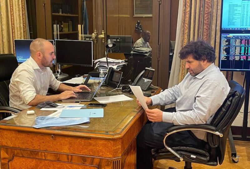 Martín Guzmán y Sergio Chodos buscan el acceso a una potencial futura línea