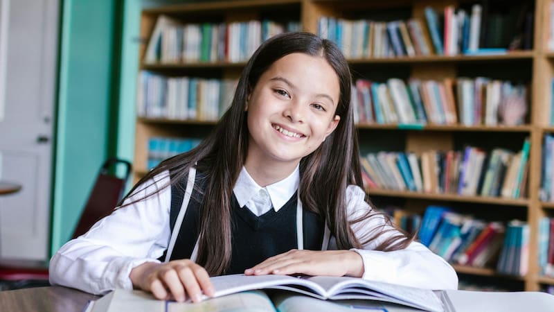 Los estudiantes beneficiarios de la Beca Benito Juárez recibirán en abril un nuevo apoyo.