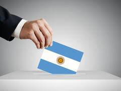 El 10% que define el balotaje entre Massa y Milei: quiénes son, dónde están y cómo votaron antes