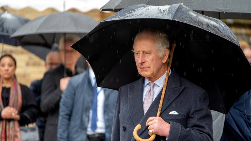 La Corona Británica se quiebra en llanto: ya se publicó el anuncio oficial sobre el fallecimiento del rey Carlos.